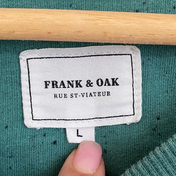 Frank & Oak Rue St-Viateur Speckled Patch Elbow Crewneck Sweatshirt Sz Large - Picture 6 of 6